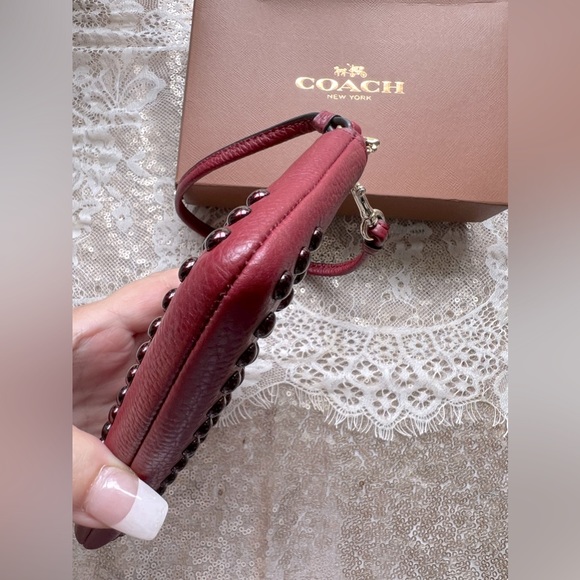 COACH Like New! Beaded Cranberry Corner Zip Pebble Leather Wristlet - Picture 7 of 13